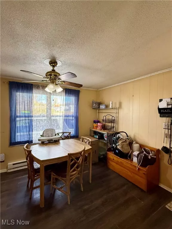 Newcomerstown, OH 43832,522 Center ST