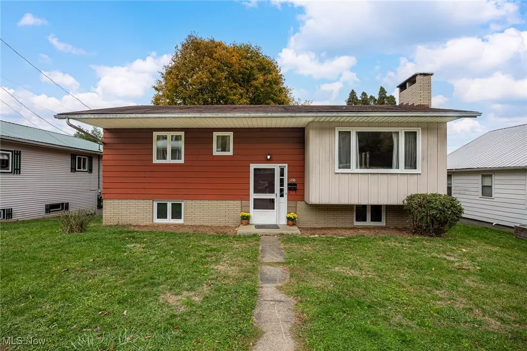 Coshocton, OH 43812,527 N 16th ST