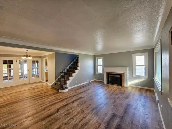 Garfield Heights, OH 44125,11923 Granger RD