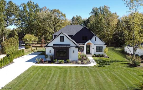 2215 Bradley, Westlake, OH 44145