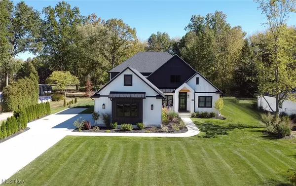 2215 Bradley, Westlake, OH 44145