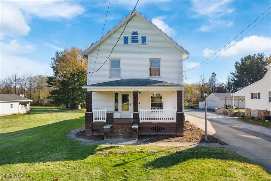 4034 Broadway AVE NE, Louisville, OH 44641