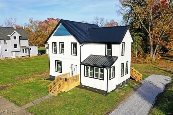 Warren, OH 44483,632 Mercer AVE NE