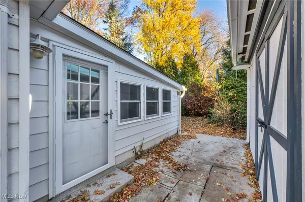 Fairview Park, OH 44126,5951 Rockport LN