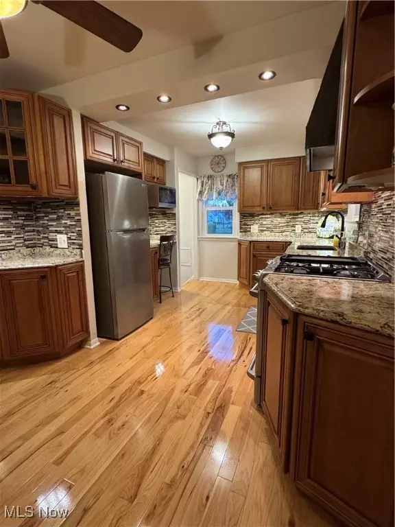 Willowick, OH 44095,30970 Willowick DR