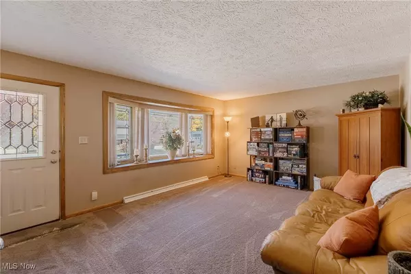 Mogadore, OH 44260,3868 Argonne ST