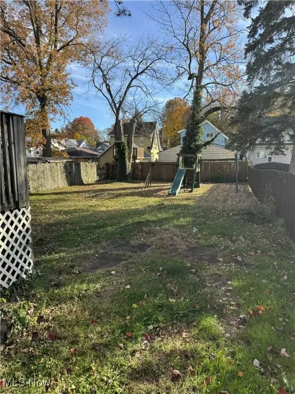 Cuyahoga Falls, OH 44221,100 Victor AVE