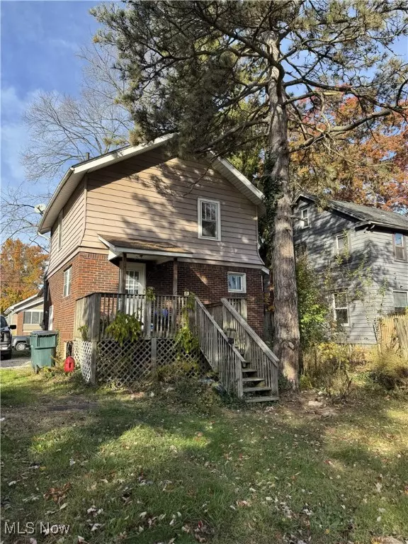 Cuyahoga Falls, OH 44221,100 Victor AVE