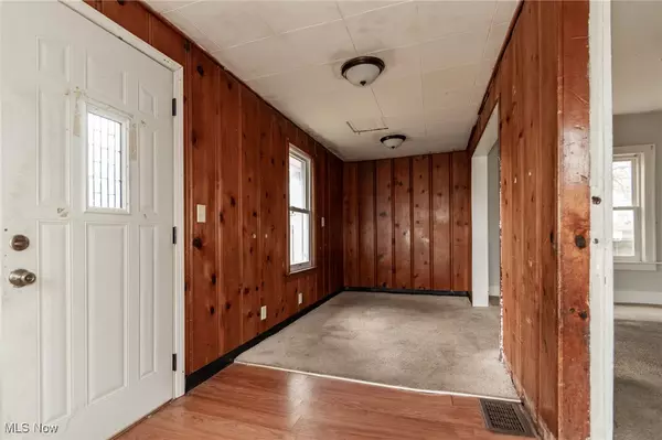 Canton, OH 44705,1325 Maddrell CT NE