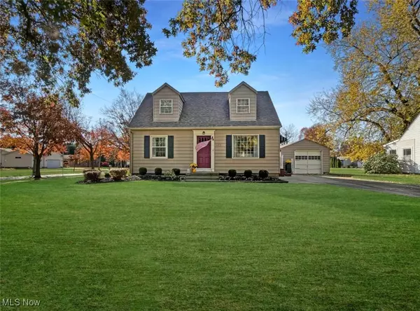 422 E 7th ST, Mcdonald, OH 44437