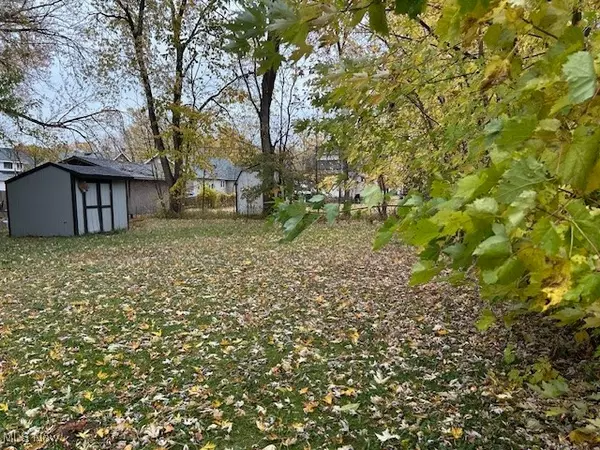 Painesville, OH 44077,832 North AVE