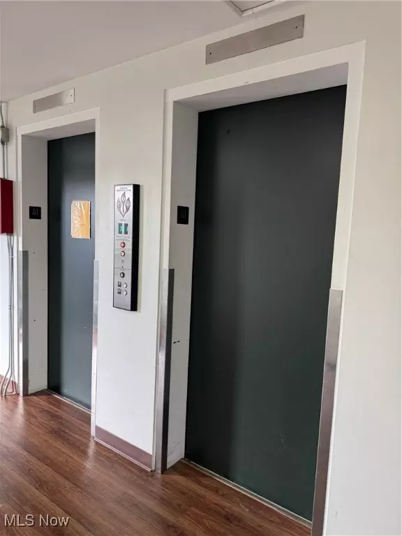 Akron, OH 44312,2331 E Market ST #608