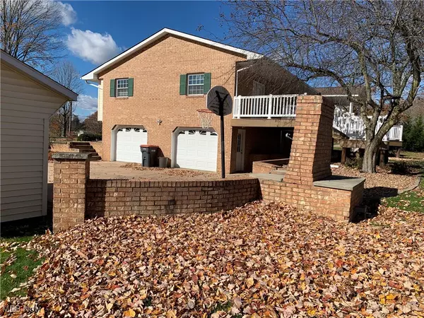 East Liverpool, OH 43920,15054 Strader RD