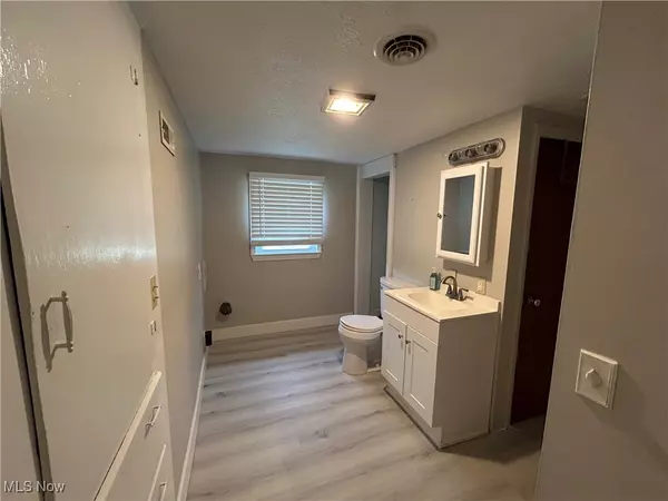 Geneva, OH 44041,4299 Austin RD