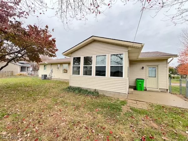 Dover, OH 44622,100 Wade DR