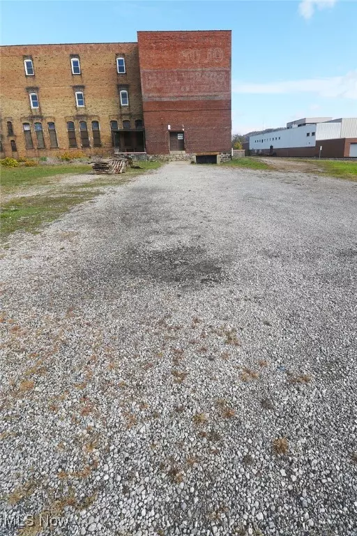 Steubenville, OH 43952,312 N 7th ST