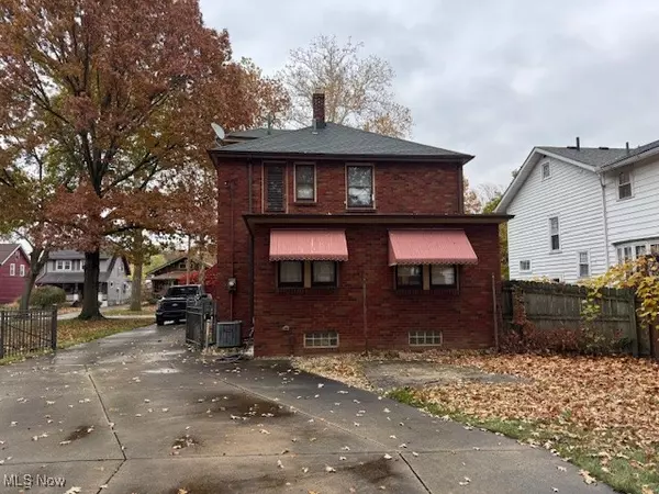 Lorain, OH 44052,1010 Archwood AVE