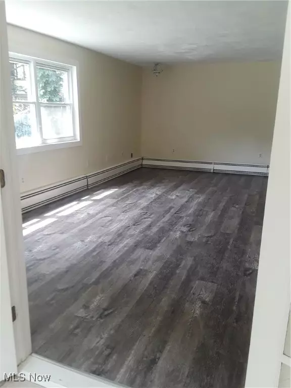 Akron, OH 44303,383 Aqueduct ST