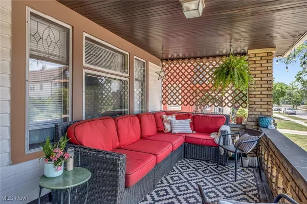 Lakewood, OH 44107,2287 Ogontz AVE