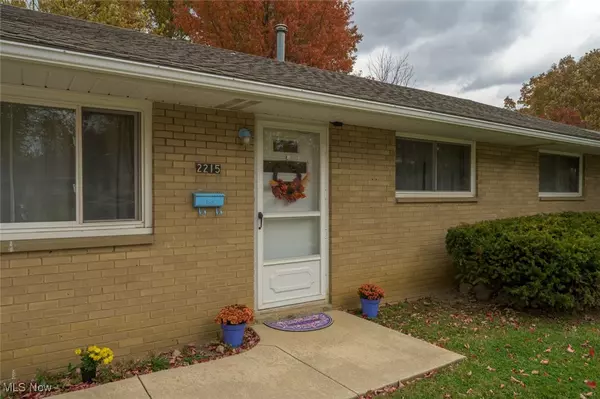 Stow, OH 44224,2215 Lynnwood DR