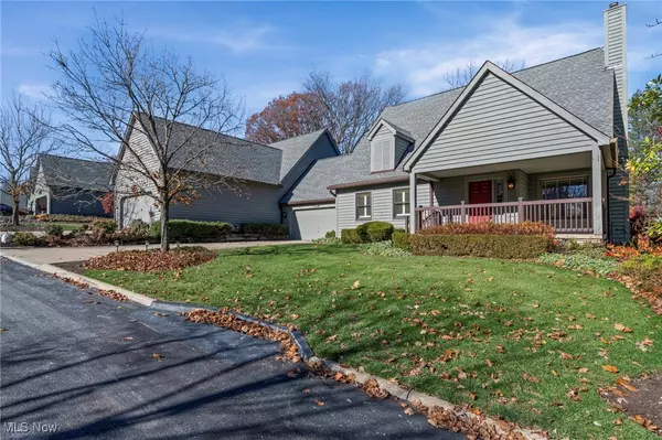 Brecksville, OH 44141,9097 Woodcrest DR
