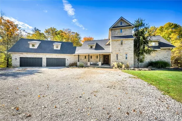 Valley City, OH 44280,7184 Neff RD