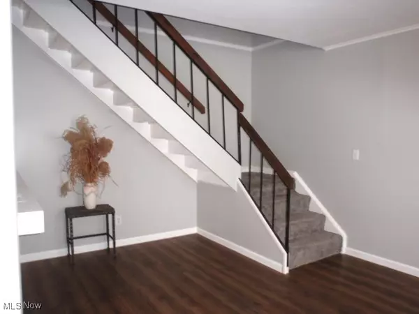 Elyria, OH 44035,64 Valley Forge LN