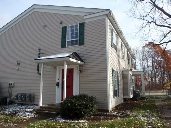 64 Valley Forge LN, Elyria, OH 44035