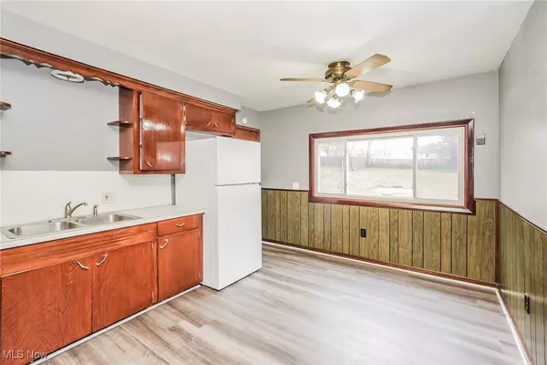 Canton, OH 44705,2806 33rd ST NE