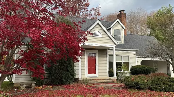 32443 S Burr Oak DR, Solon, OH 44139