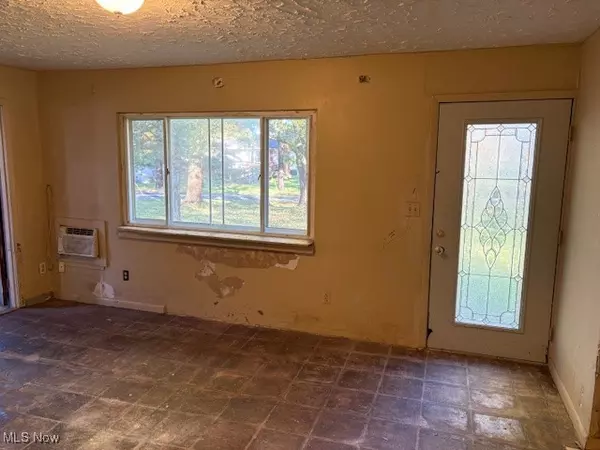 Atwater, OH 44201,5560 Wilkes RD