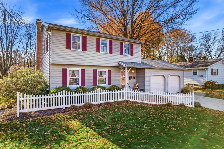 3928 S Schenley AVE, Youngstown, OH 44511