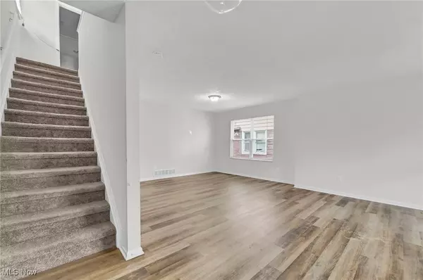 Cleveland, OH 44108,606 E 103rd ST