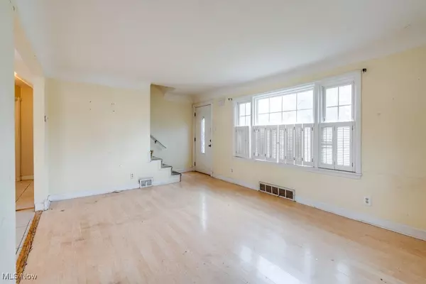 Willoughby, OH 44094,4276 Grove AVE