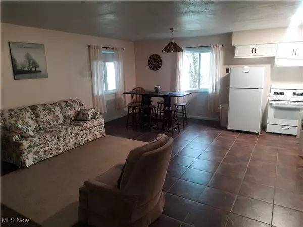 Andover, OH 44003,0000 Pymatuning BLVD