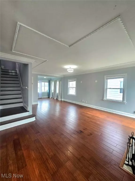 Parma, OH 44130,9304 Snow RD