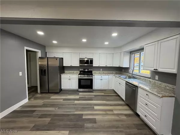 South Euclid, OH 44143,4643 Monticello BLVD