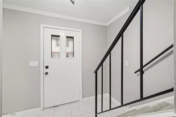 Fairview Park, OH 44126,19684 Lorain RD #35