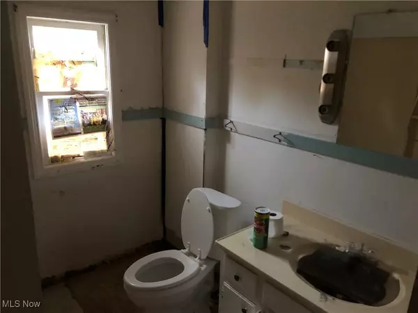 Akron, OH 44333,1123 N Hametown RD