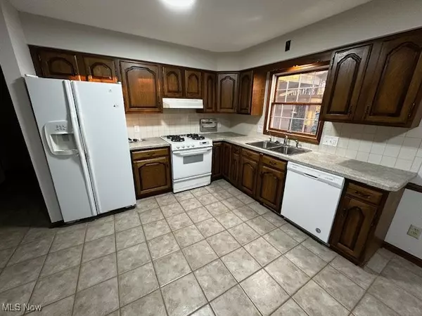 Uniontown, OH 44685,13356 Mogadore AVE NW