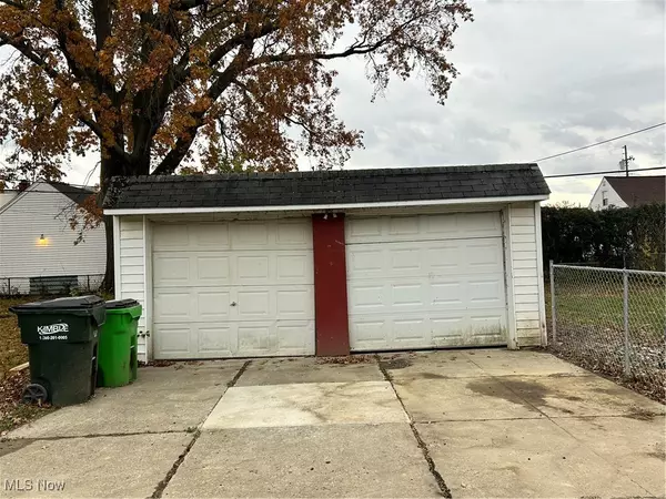 Euclid, OH 44123,21130 Arbor AVE