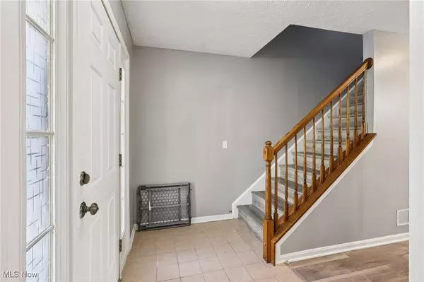 Middleburg Heights, OH 44130,16087 Primrose CIR