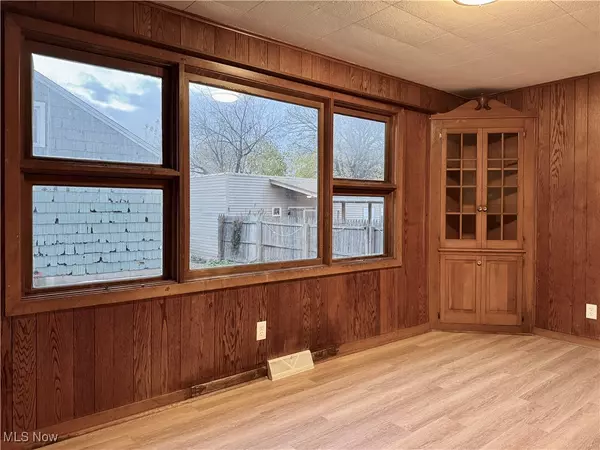 Canton, OH 44706,931 Smith AVE SW