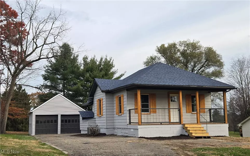 317 E Highland DR, Zanesville, OH 43701