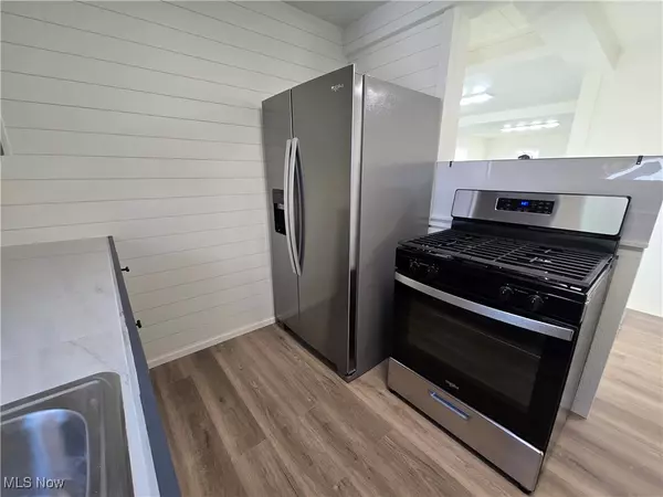 Zanesville, OH 43701,317 E Highland DR