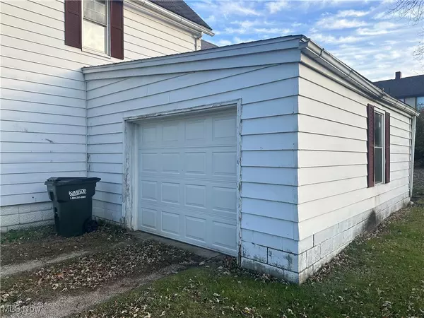 East Canton, OH 44730,133 Cedar ST N