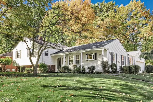 950 Colony DR, Highland Heights, OH 44143