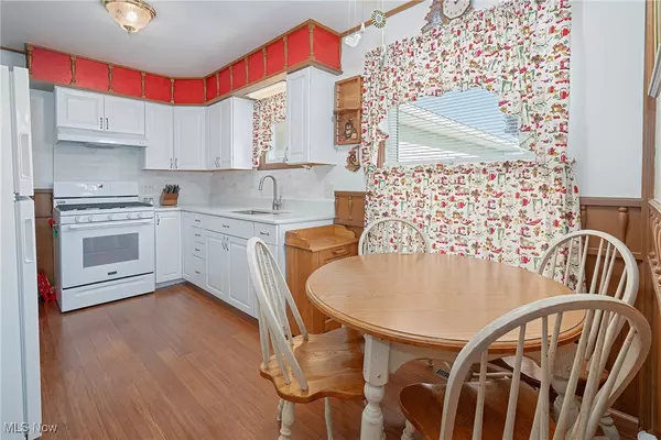 Vienna, WV 26105,5602 Third AVE