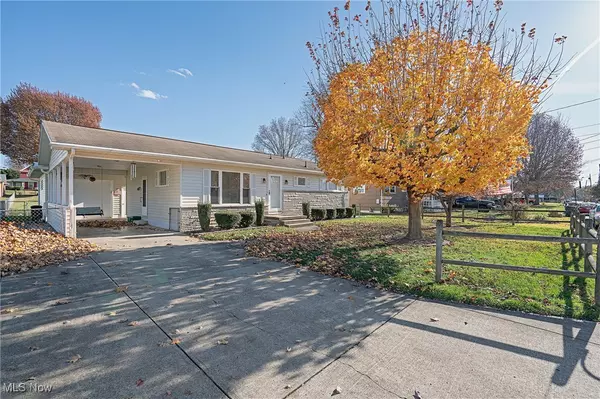 5602 Third AVE, Vienna, WV 26105