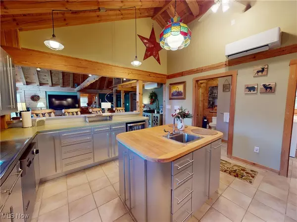 Rock Creek, OH 44084,1142 Tote RD